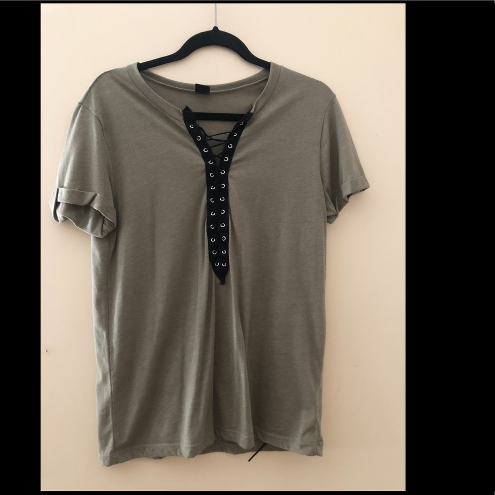 Laura’s Boutique tie up shirt
